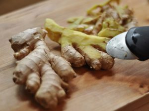 Can you eat raw ginger