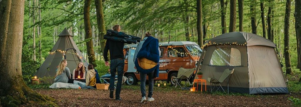 Sustainable Camping Essentials: Eco-Friendly Gear Guide
