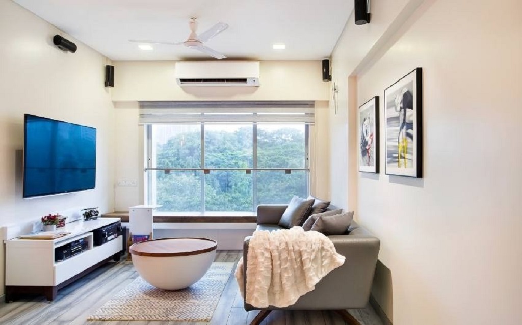 How do I choose furniture for a cozy minimalist style